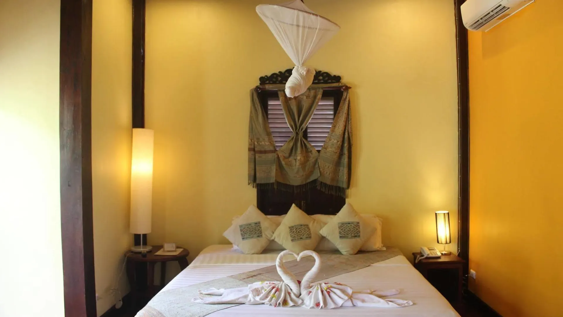 Luang Prabang Chanon Hotel Üdülőközpont
