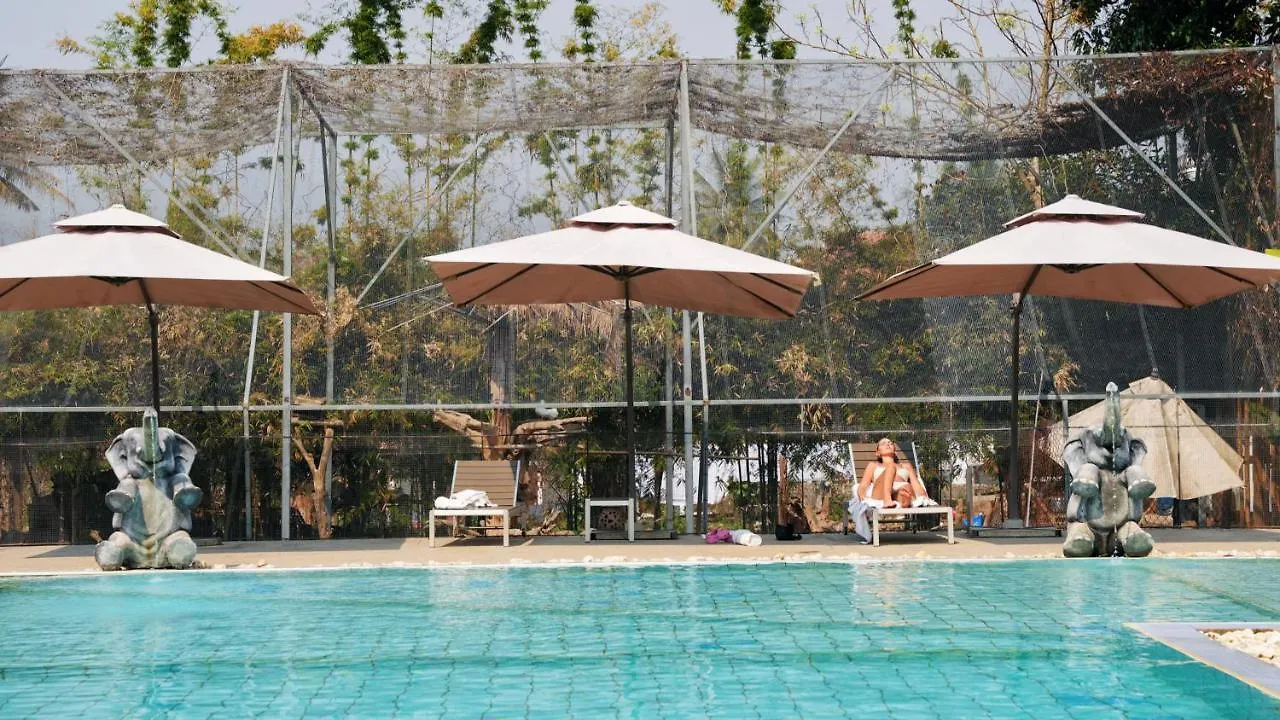 Luang Prabang Chanon Hotel 4*, Luang Prabang